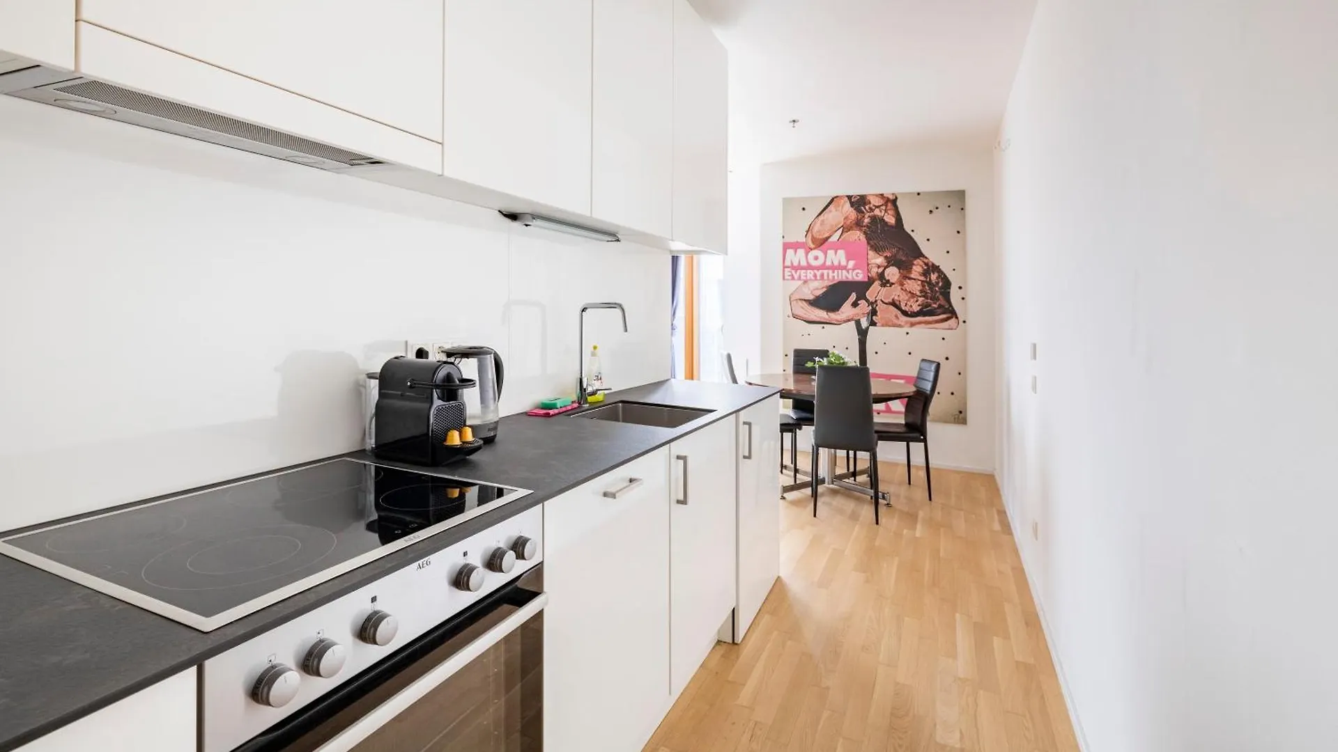 Central Station Loft - Amazing View In City Center - Jupihome Wien