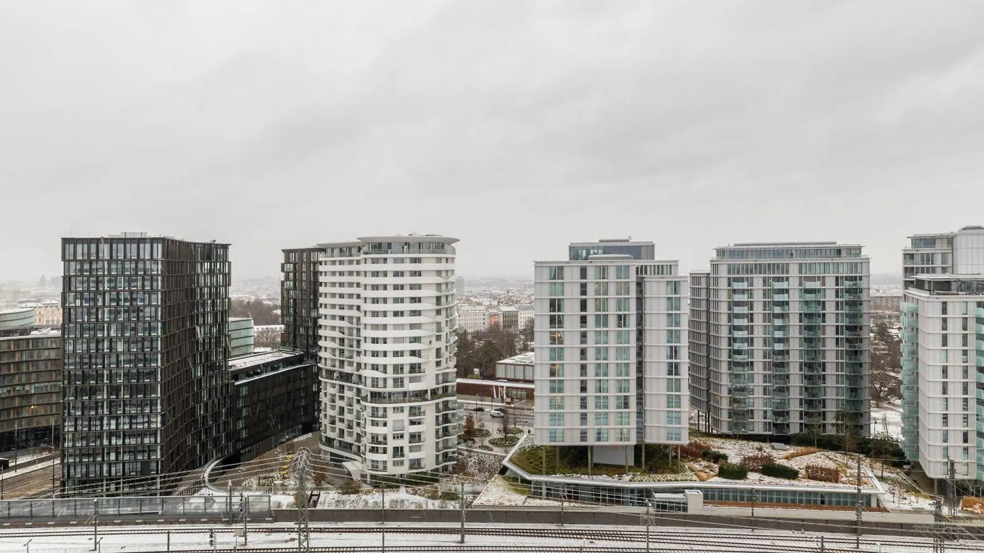 Apartment Central Station Loft - Amazing View In City Center - Jupihome Vienna Austria